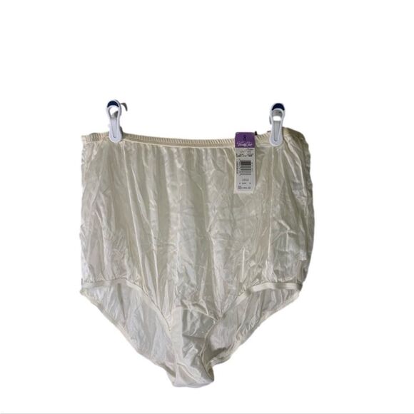 Vanity Fair NEW Size 8 Cream Vintage Deadstock Panties - Picture 1 of 3